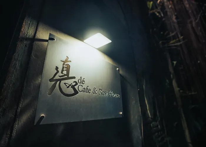 De Cafe & Rest House